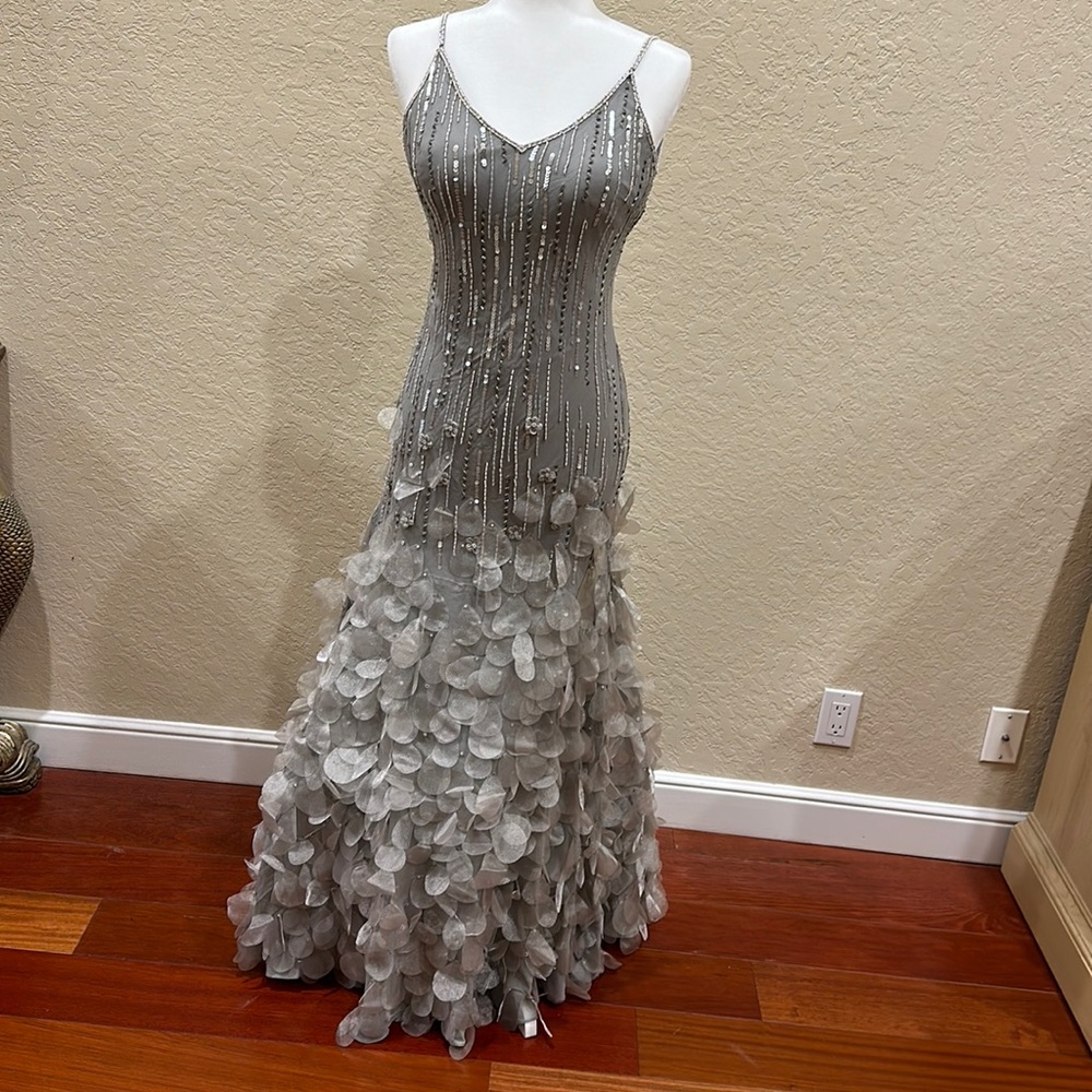 Sue Wong Silver/gray Gown with Petals